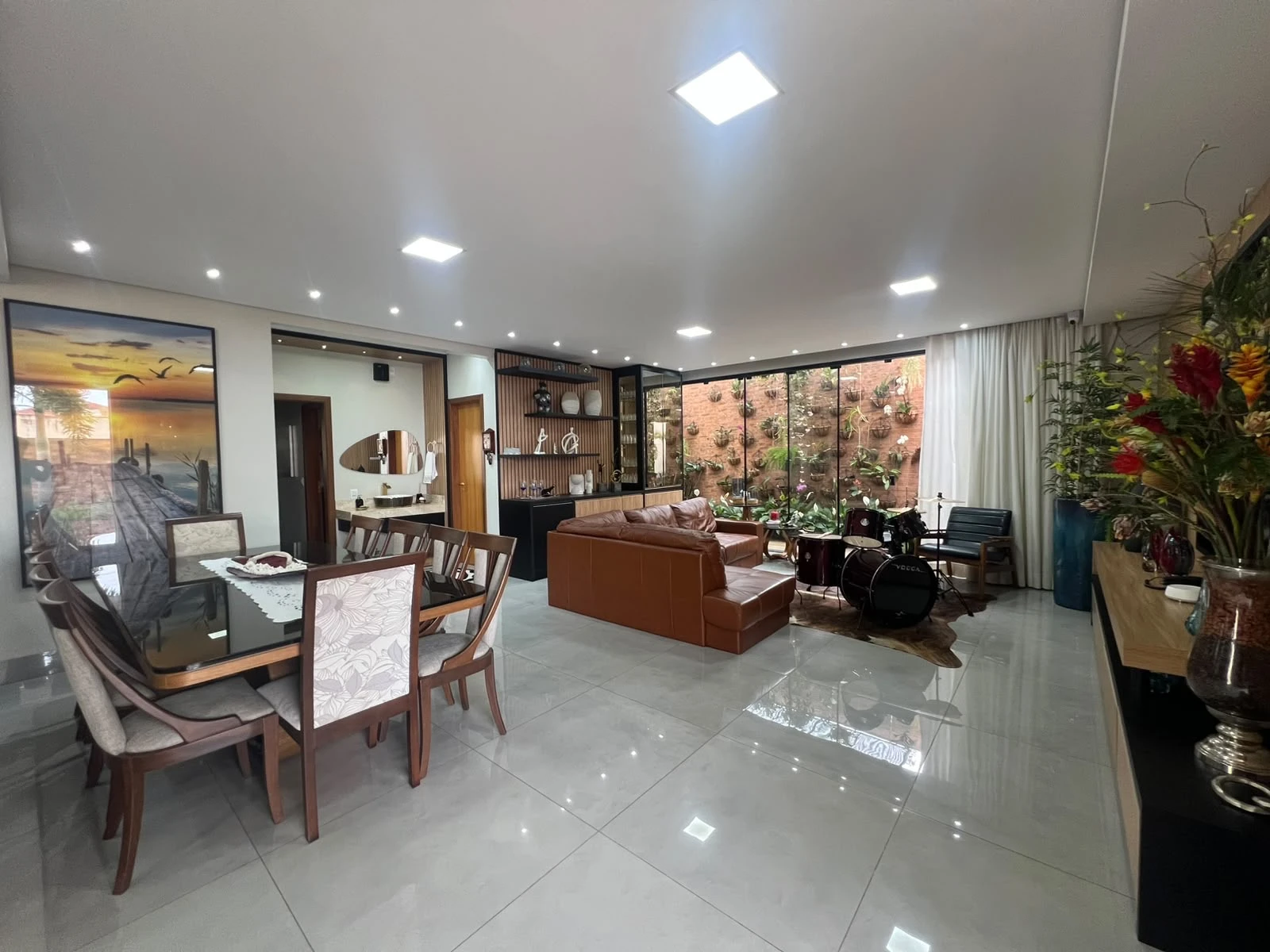 CASA DE ALTO PADRÃO À VENDA | REGIÃO CENTRAL | ASSIS