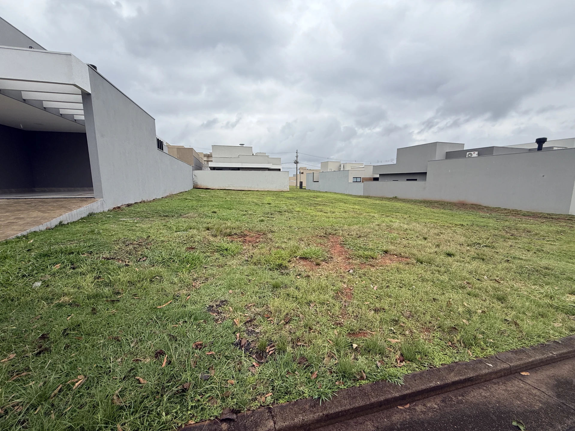 LOTE RESIDENCIAL VILLAGE DAMHA