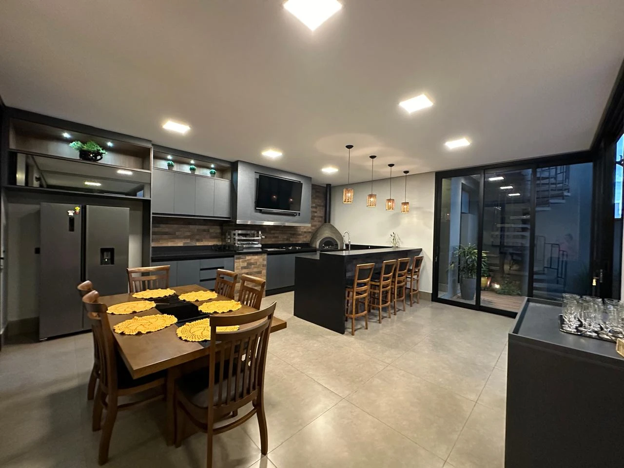 IMÓVEL ALTO PADRÃO RESIDENCIAL CASABLANCA