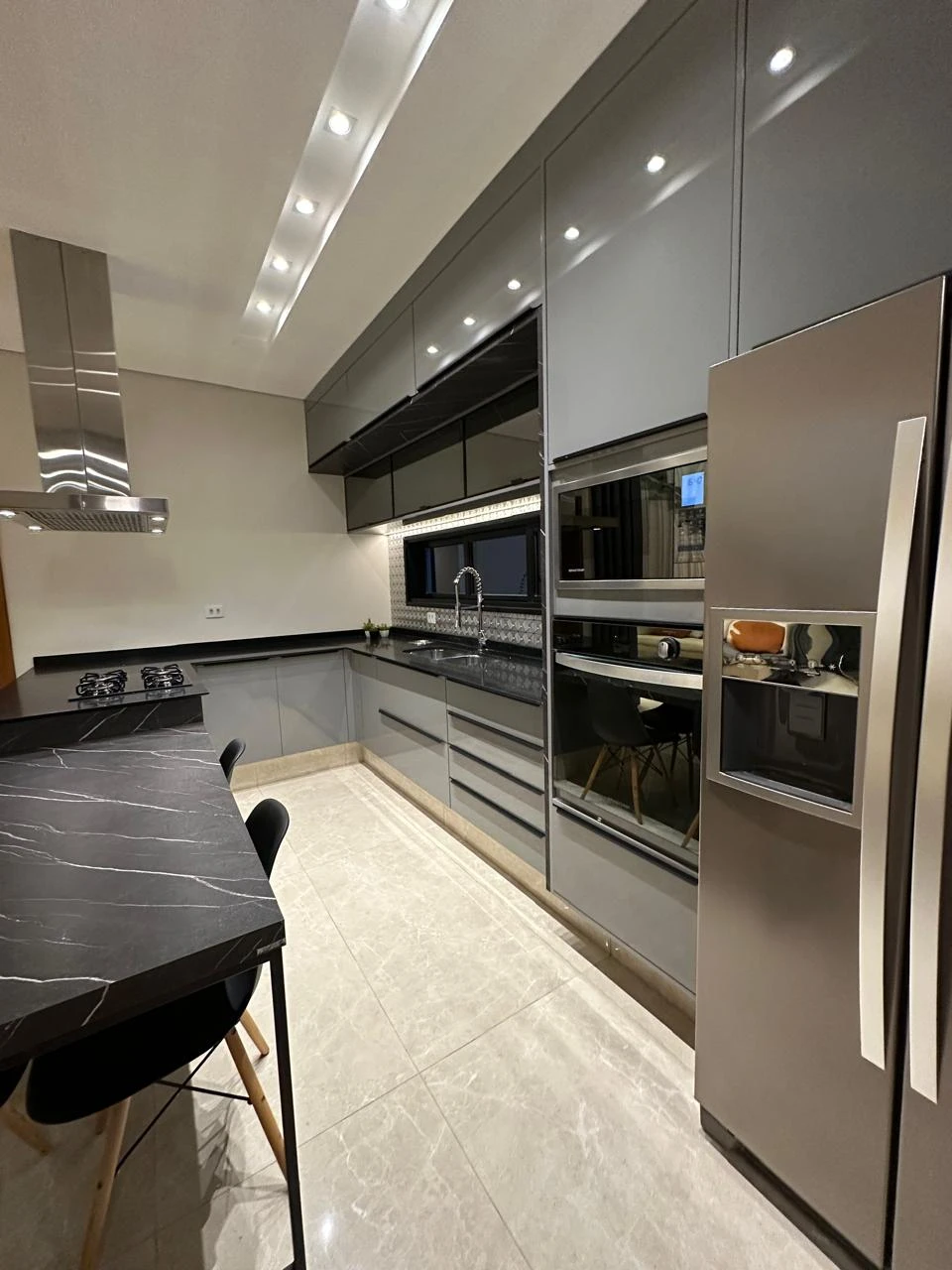 IMÓVEL ALTO PADRÃO RESIDENCIAL CASABLANCA