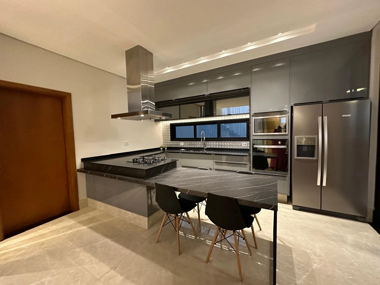 IMÓVEL ALTO PADRÃO RESIDENCIAL CASABLANCA