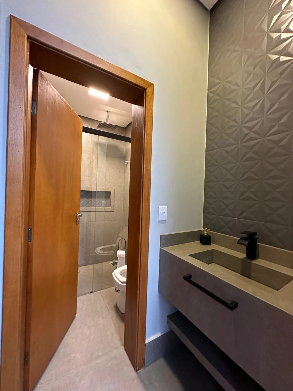IMÓVEL ALTO PADRÃO RESIDENCIAL CASABLANCA